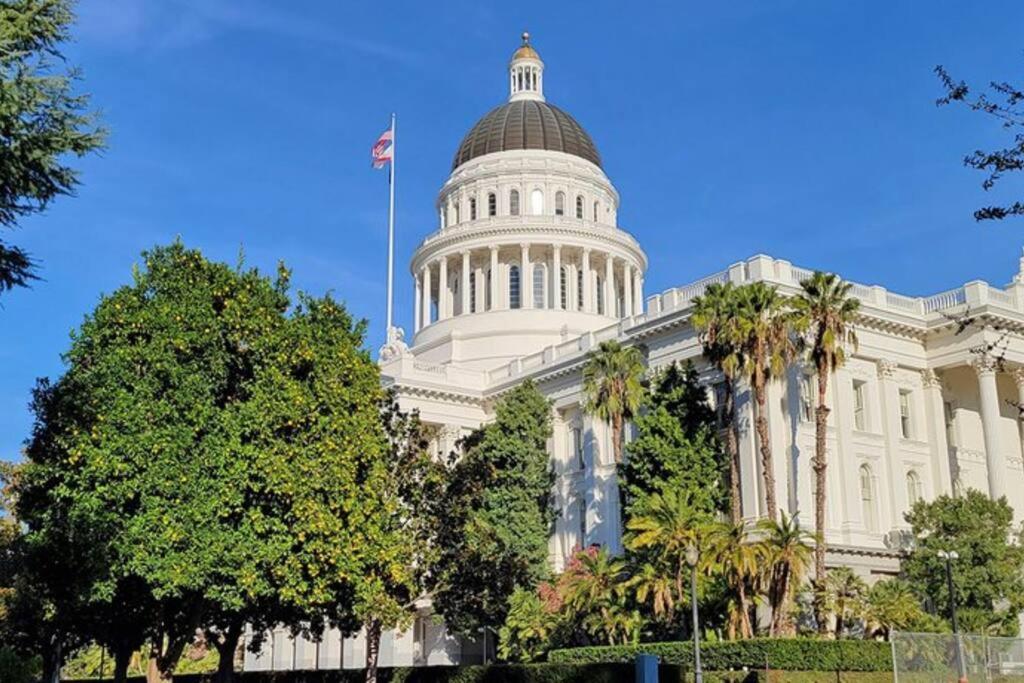 Artist'S Retreat Near The Heart Of The City Sacramento Extérieur photo